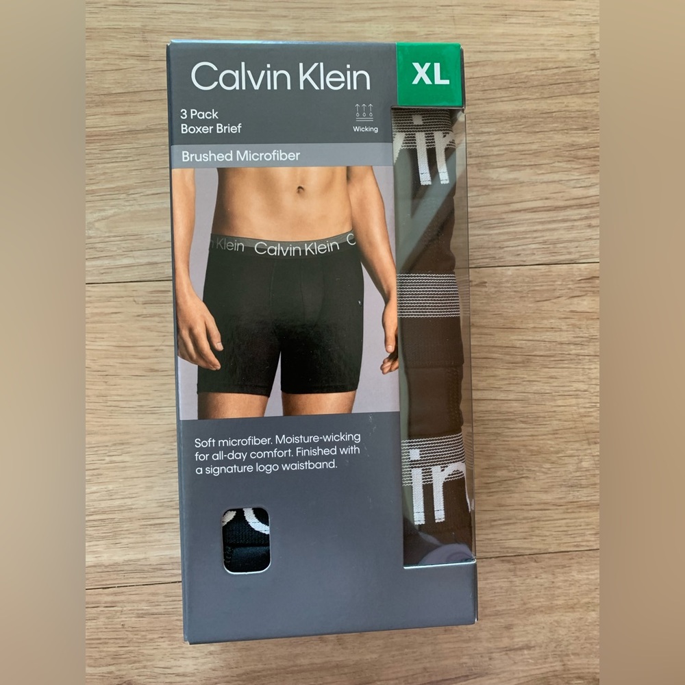 Calvin Klein Men’s 3 pack boxer briefs - Size XL - NWT - Copy3
